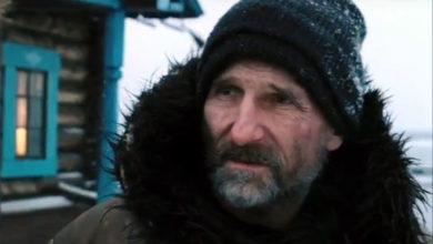 Не надо пылать африканскими чувствами к старухе уступая ей место в метро Спаси себя и хватит с тебя