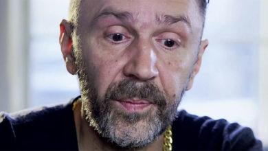 Миру помогали всем А своим новое стихотворение Шнурова о самоизоляции и кризисе