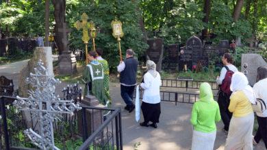 На Троицу разрешат посещение кладбищ