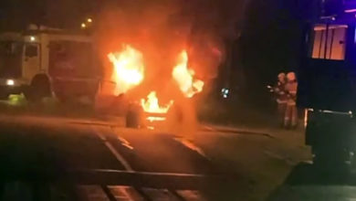 В Балаково на улице Гагарина полыхал автомобиль