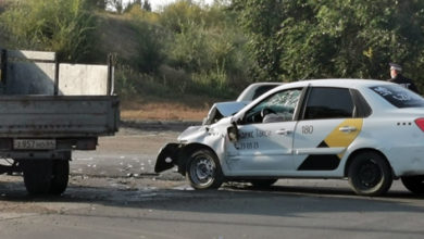 В Балаково грузовик протаранил «Яндекс.Такси» и травмировал пассажира