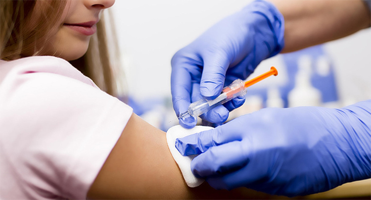 В Балаково проводят бесплатную вакцинацию против гриппа