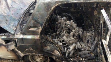 Пожар на проспекте Героев в Балаково загорелись сразу три машины