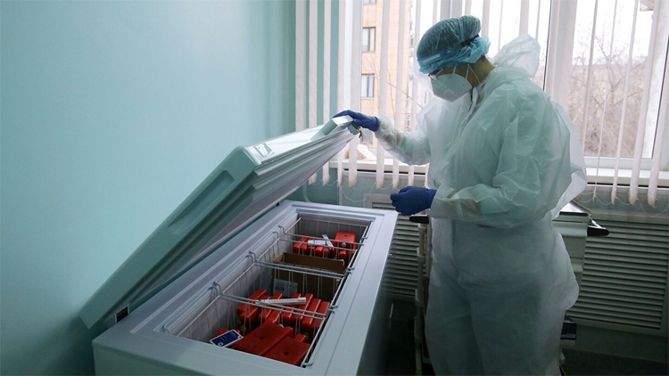 В Балаково ожидают поступление первых 300 доз вакцины от ковида