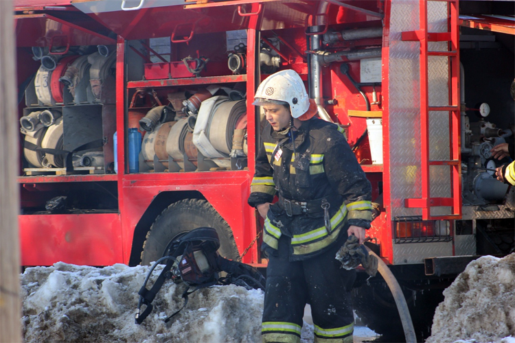 На пожаре в Балаково погиб пожилой мужчина
