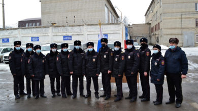 Полицейские в Балаково дали клятву верности в масках