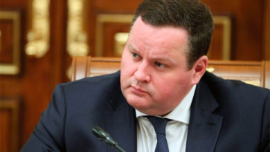 «Страшилки» от главы Минтруда: не прошедших вакцинацию могут отстранить от работы