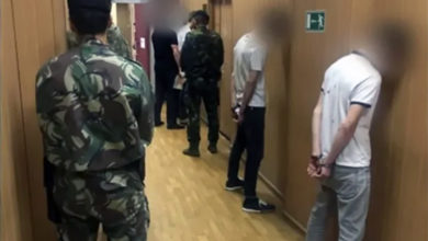 Подростки избили полицейских: следователи ищут очевидцев нападения