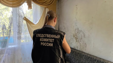 На улице Комарова в Балаково нашли мертвого мужчину